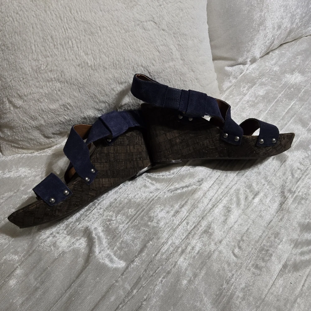 Leather Navy Sandals By Lucky Brand. NWOT NEVER WORN Size 7 1/2